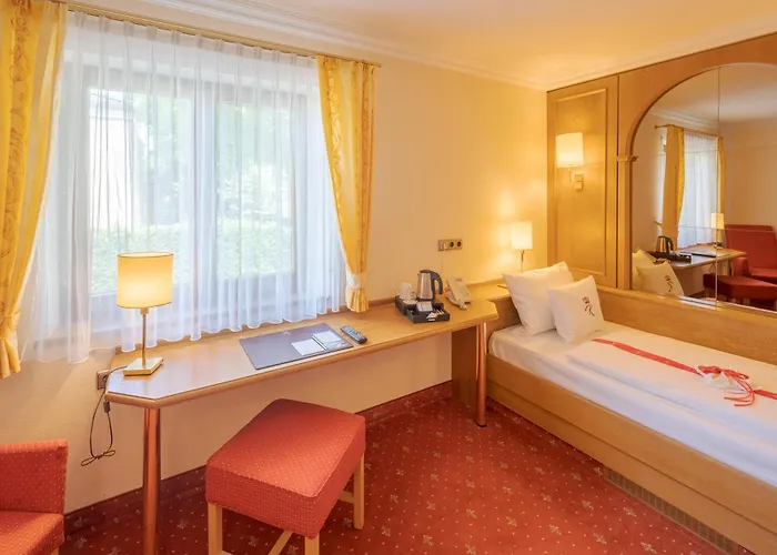 فندق Am Schlosspark Zum Kurfuerst 3*