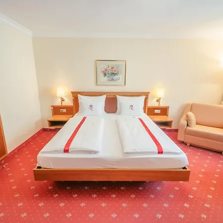 Am Schlosspark Zum Kurfuerst Otel Oberschleißheim
